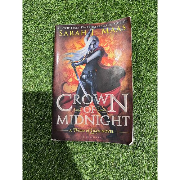 OOP Crown of Midnight Softcover Sarah J Maas - Picture 1 of 10